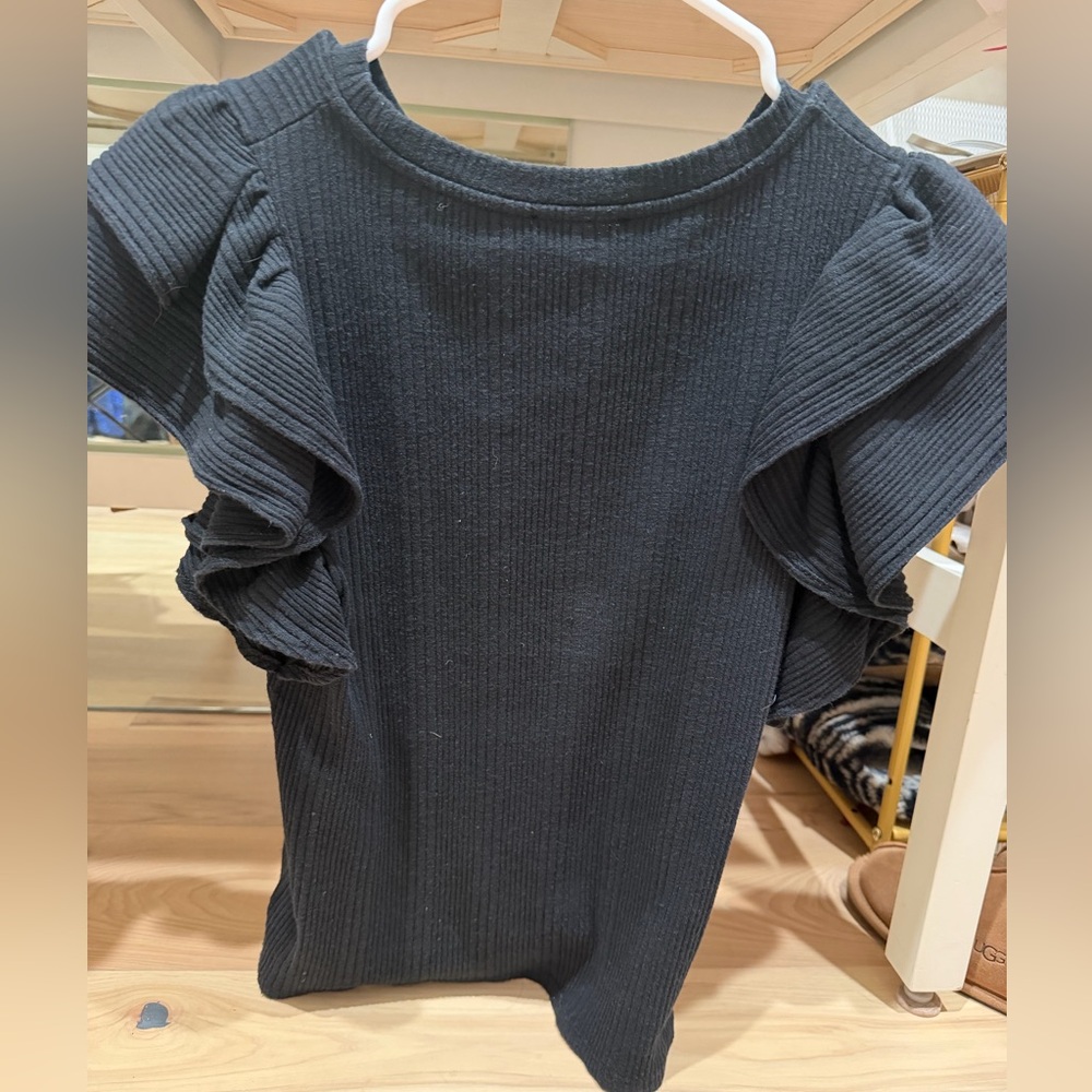 Zara Black Ribbed Ruffle Sleeve Tee - Picture 2 of 4